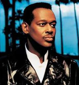 他是四届格莱美奖得主，是R&B音乐教父级人物；他拥有超过两千万张的唱片销售记录，被他魔力嗓音所征服的听众数以亿计；他就是Luther Vandross，在2004年的格莱美奖上以一曲“Dance With My Father”感动无数乐迷。