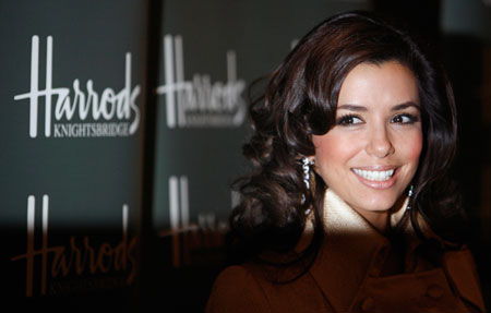 Actress Eva Longoria of the U.S. poses at the Harrods store in central London where she officially opened the store's winter sale December 28, 2006.