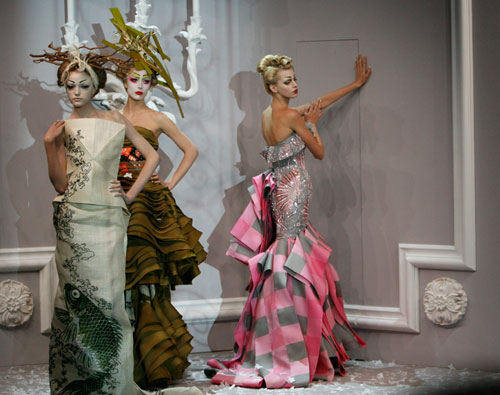 Models present creations by British designer John Galliano as part of French fashion house Dior's Spring-Summer 2007 Haute Couture collection in Paris, January 22, 2007. 
