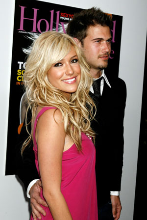 Actress Kristin Cavalleri (L) and boyfriend Nick Zano arrive at the Young Hollywood Awards, which honors rising young artists in the entertainment field, in Hollywood April 22, 2007.
