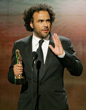 Director Alejandro Gonzalez Inarritu accepts the award for outstanding motion picture for his film 