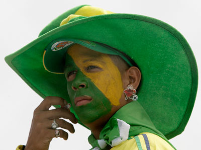 A Brazil fan waits for the start of the Copa America final soccer match between Argentina and Brazil in Maracaibo July 15, 2007.
