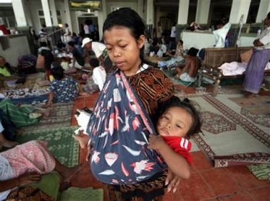 Earthquake hits Indonesia