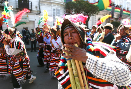 Bolivia celebrates the inauguration of its first constituent assembly