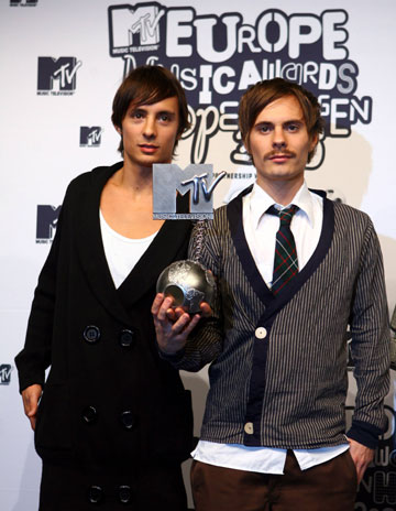 Members of Snook band from Sweden hold the Best Swedish award during the 13th Annual MTV Europe Music Awards 2006 show in Bella Center in Copenhagen, November 2, 2006.
