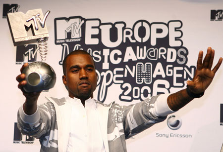 Kanye West holds the Best hip hop award during the 13th Annual MTV Europe Music Awards 2006 show in Bella Center in Copenhagen, November 2, 2006.