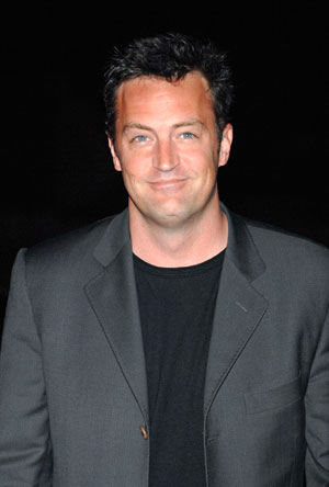 Actor Matthew Perry poses for photographers at a party held at the Museum of Contemporary Art in Los Angeles July 22, 2007. Actor Tom Cruise and his wife Katie Holmes hosted a party for David and Victoria Beckham on Sunday. 