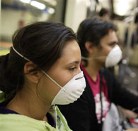 United States and Mexico battle swine flu