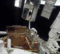 US shuttle returns to earth after Hubble repair job