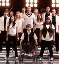 Americans sing the praises of TV's 'Glee'
