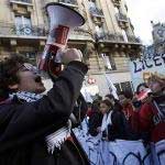 France asks top universities to admit more working class students