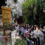 Thousands of pilgrims celebrate Easter in Jerusalem