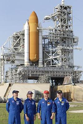 Atlantis crew 'honored' to be on final shuttle mission