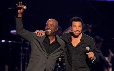 Pop singer Lionel Richie heads south for home with 'Tuskegee'