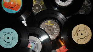 英国黑胶唱片销量创十多年新高