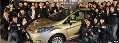 Bumper Chinese Car Sales 中国汽车销售量跃居世界第一