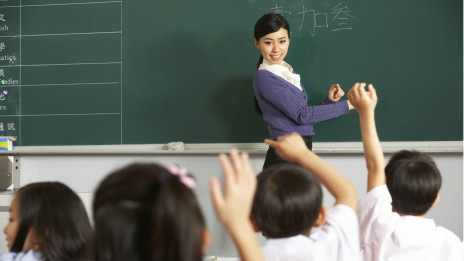 Asia's school top of the class 亚洲国家占据全球最大规模学校排名前五