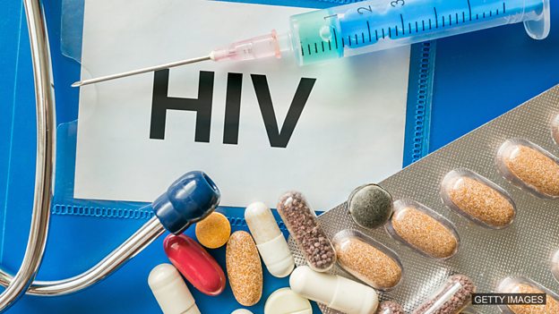 HIV life expectancy 'near normal' thanks to new drugs 研究发现新药物可使艾滋病毒携带者预期寿命“接近正常”