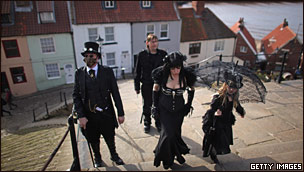 The Goth Weekend in Whitby 哥特式周末