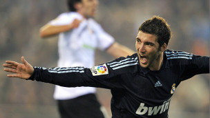 伊瓜因：加盟阿森纳更近一步