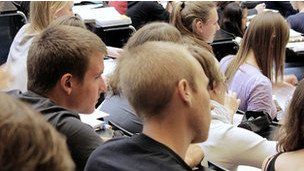 私募股权基金二亿英镑收购法学院