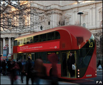 London's New 'Green' Red Buses 伦敦新巴士惊艳亮相