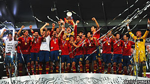 Spain reign at Euro 2012 西班牙2012欧洲杯夺冠