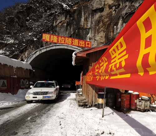 New road links remote Tibet county to rest of the country