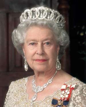 经济危机 英国女王也受穷