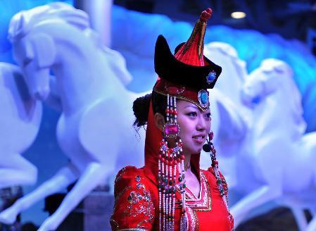 Miss Etiquette at Shanghai World Expo