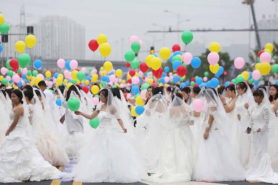 908位“新娘”齐聚苏州 打破吉尼斯世界纪录（组图）