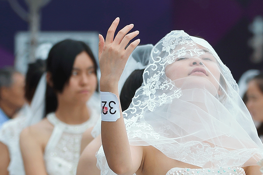 908位“新娘”齐聚苏州 打破吉尼斯世界纪录（组图）