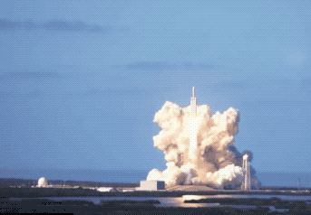 SpaceX猎鹰重型火箭首飞成功！马斯克的特斯拉跑车上太空了