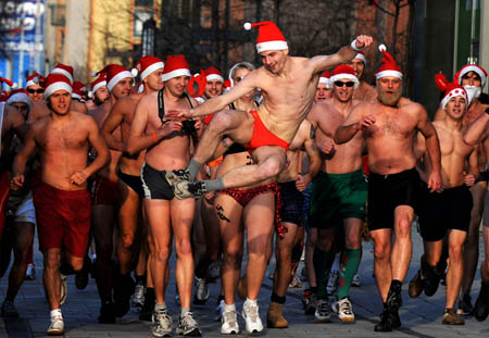 Santa Claus in Christmas race in Hungary
