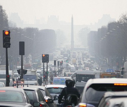 抗雾霾:巴黎汽车单双号公交免费