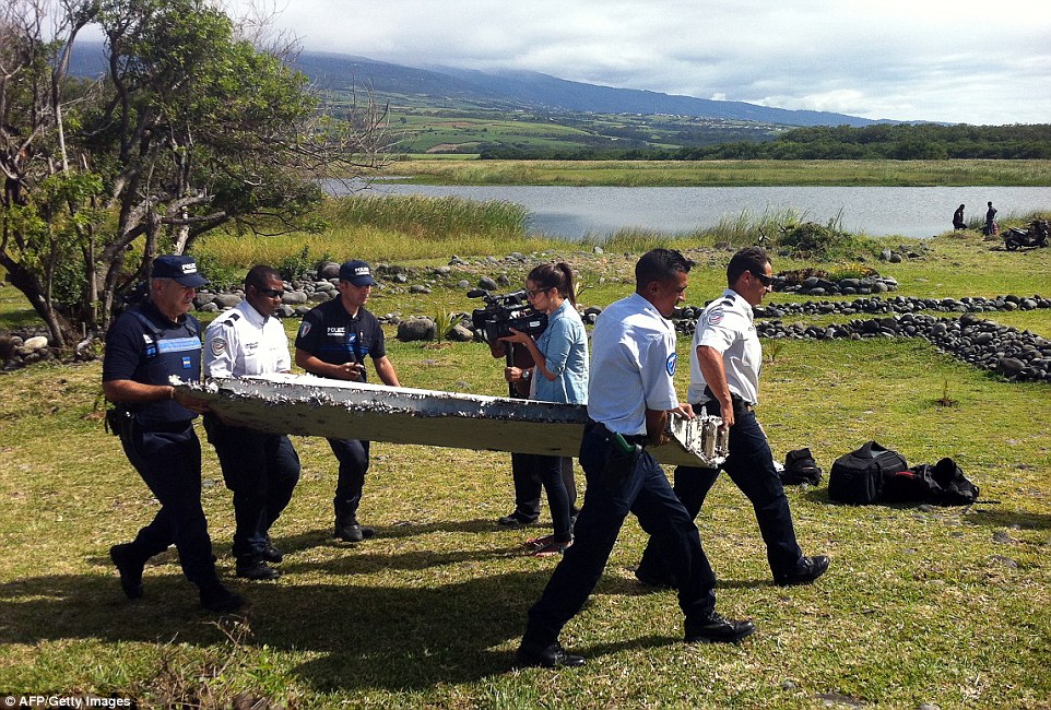 各方调查疑似MH370飞机残骸