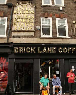 伦敦咖啡店禁止顾客穿雪地靴
