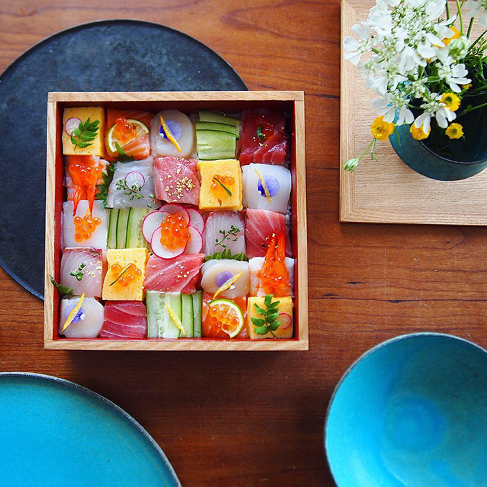 “马赛克寿司”风靡日本（组图）