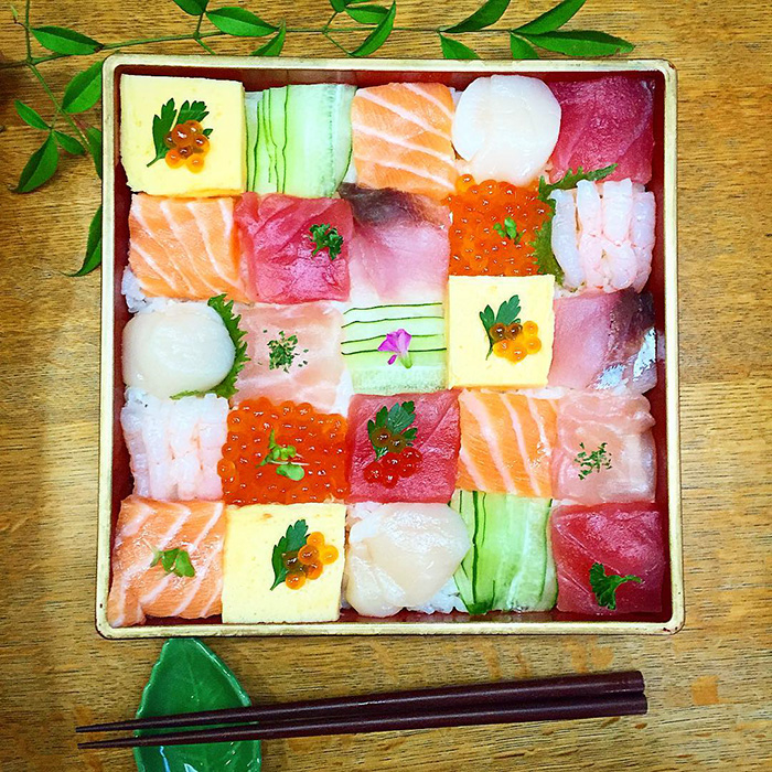 “马赛克寿司”风靡日本（组图）