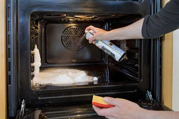 最讨厌的家务活大调查：英国人最讨厌清理烤箱