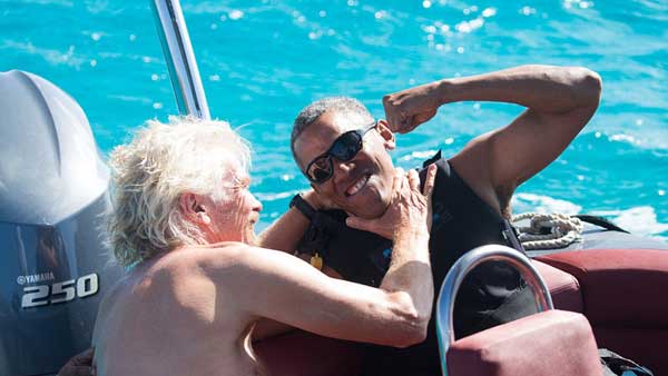 奥巴马无官一身轻 海岛度假玩风筝冲浪