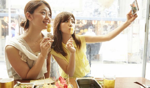 日本公司提供假朋友 让你在社交网络“有面子”