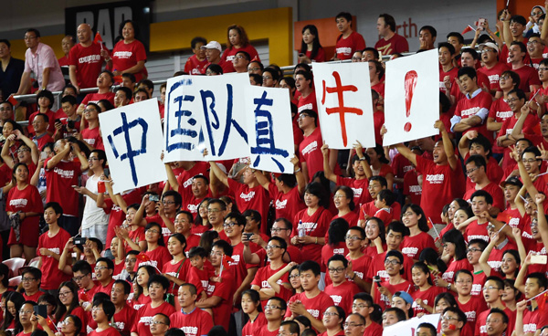 中国足球迷热情高涨 赴俄观战世界杯人数或创新高