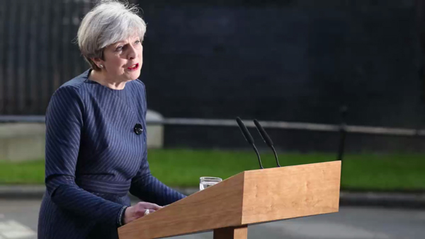 英国首相宣布提前大选 或为脱欧扫清障碍（视频）