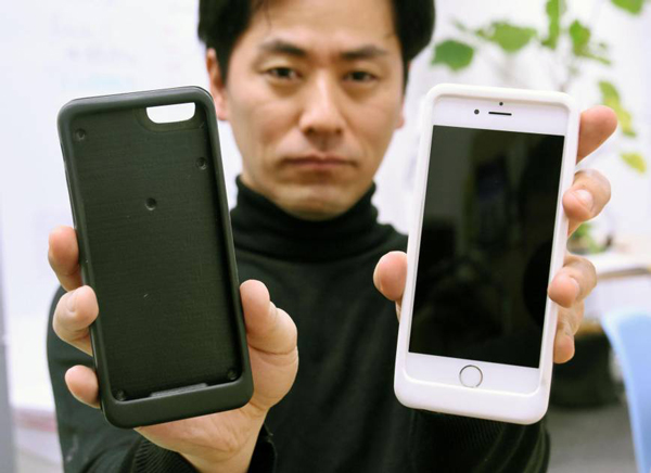 拿起手机不撒手?日本公司推出防沉迷手机壳