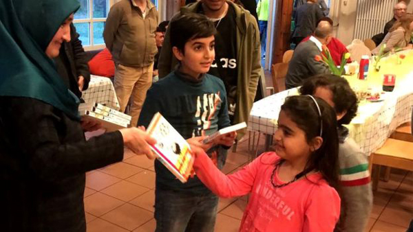 暖心：一本《足球小将》成叙利亚难民儿童梦想的港湾