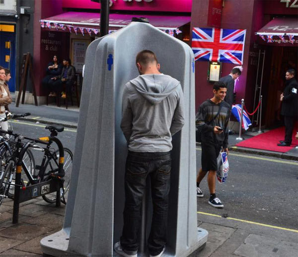 德国柏林将推出男女通用公厕 盘点各地奇葩公厕（组图）