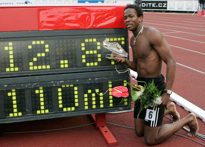 Cuba's Robles breaks men's 110m hurdles world record