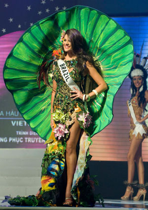 Beauties compete for 2008 Miss Universe 