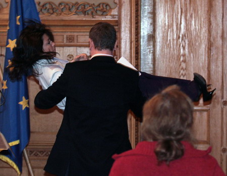 Hungary's PM catches fainting spokeswoman